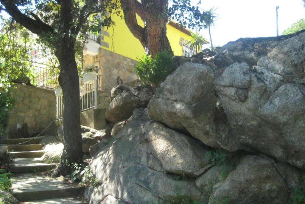 La Rocalla Del Tietar Villa ซอติโญ เดลา อดราดา ภายนอก รูปภาพ